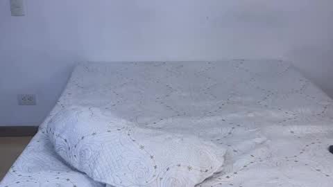 Jules and Dann  Dont forget to give us thumps up online show from 4, 3, 2025