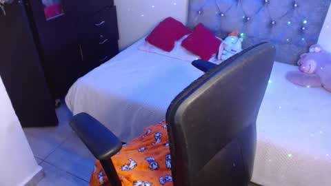  Juliana Torres  online show from 6, 3, 2025