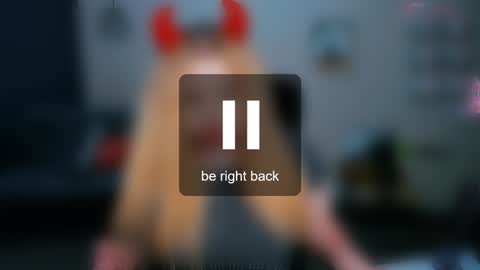 juli kisss online show from 17, 1, 2025