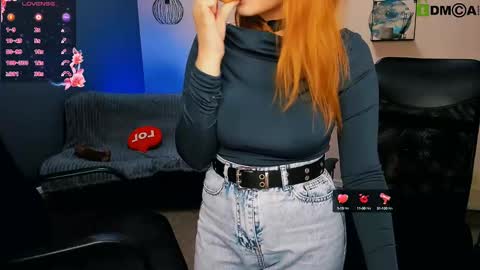 juli kisss online show from 11, 3, 2025