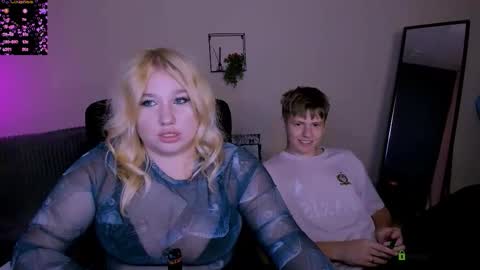 juli kisss online show from 11, 9, 2025