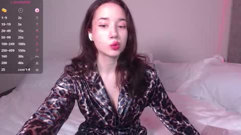 Julia online show from 11, 11, 2025