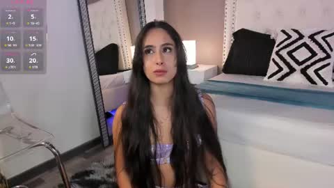 Snapshot of julia_martinezz_ chatting on 11, 6, 2026 J U L IA M A R T I N E Z online show from 11, 6, 2026