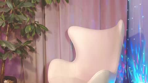 Snapshot of julia_renard chatting on 1, 2, 2025 Julia online show from 1, 2, 2025