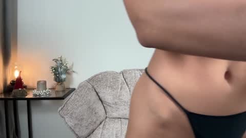 Julia R Le online show from 22, 12, 2024