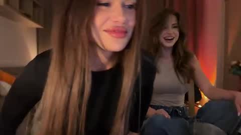 Julia R Le online show from 12, 6, 2026