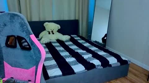 Snapshot of julia_shyy chatting on 2, 6, 2026 Julia Shyy online show from 2, 6, 2026
