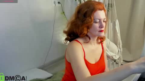 julia_suny online show from 24, 4, 2026