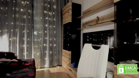 julia_t_mog online show from 4, 2, 2025