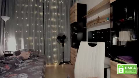 julia_t_mog online show from 17, 10, 2025