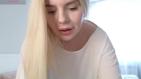 Molly online show from 3, 1, 2025