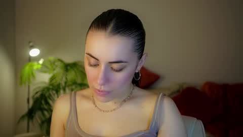 Molly online show from 9, 4, 2026