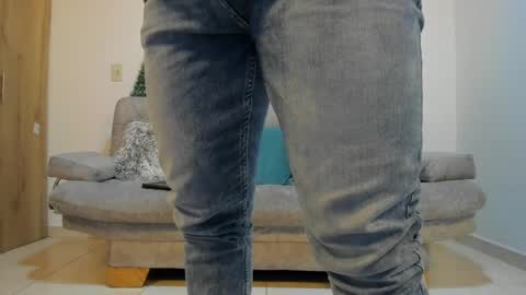 julian_wallace online show from 9, 1, 2025