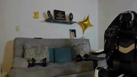 julian_wallace online show from 11, 10, 2025