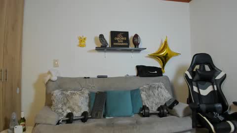 julian_wallace online show from 15, 12, 2025