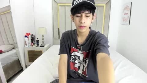 Snapshot of julian_xp chatting on 6, 1, 2026 Julian online show from 6, 1, 2026