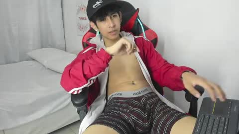 Julian online show from 31, 3, 2026