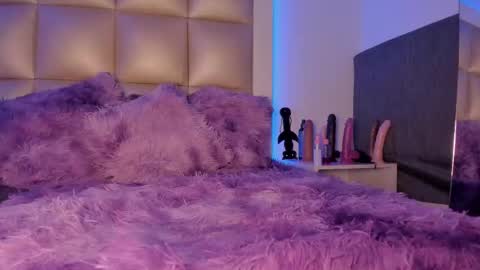 juliana_js_ online show from 17, 12, 2025