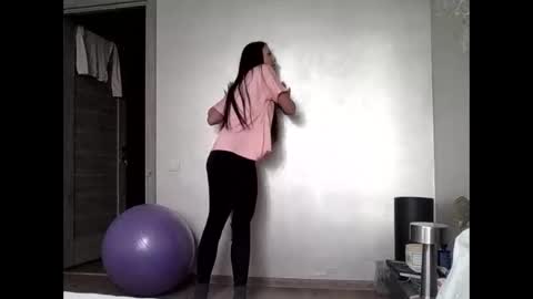 julianagold1 online show from 19, 4, 2026