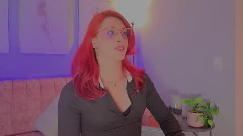 Juliana online show from 5, 12, 2025