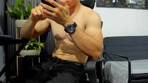Snapshot of juliansexxx16 chatting on 5, 5, 2026 Julian online show from 5, 5, 2026
