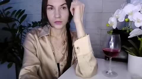 Julia online show from 8, 2, 2026