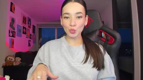 Jeimy Help me to reach 100 thumbs up online show from 17, 5, 2026