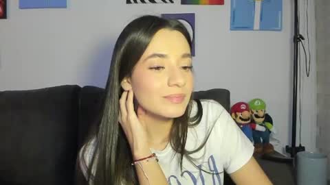 Jeimy Help me to reach 100 thumbs up online show from 29, 7, 2026