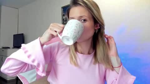 Julie online show from 22, 9, 2025