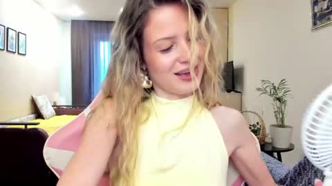 Julie online show from 21, 6, 2026