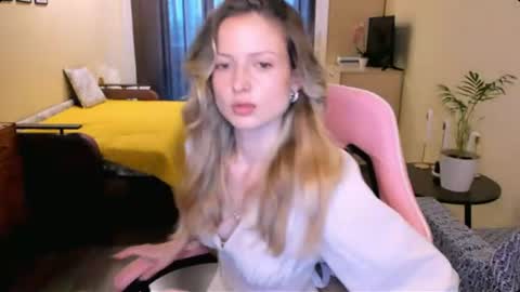 Julie online show from 7, 7, 2026