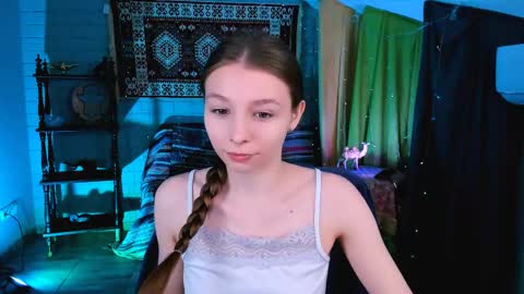 juliedaniel online show from 27, 4, 2026