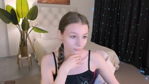 juliedaniel online show from 28, 4, 2026