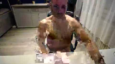 Snapshot of julienneedyou chatting on 26, 11, 2025 julienneedyou online show from 26, 11, 2025