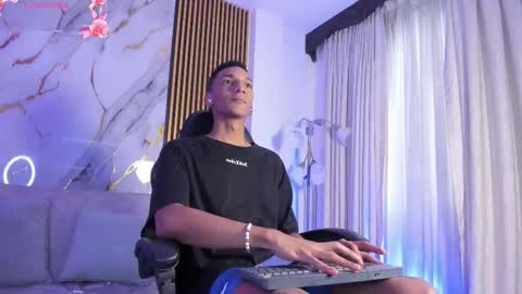 Julien online show from 22, 12, 2025