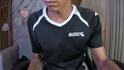 Julien online show from 6, 3, 2026