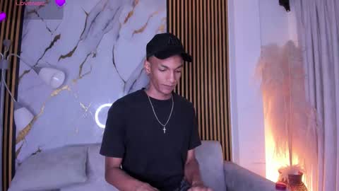 Julien online show from 8, 3, 2026