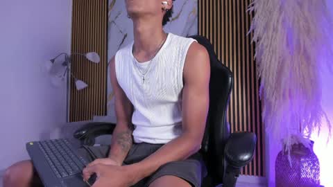 Julien online show from 2, 4, 2026