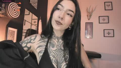 juliet_sourire online show from 15, 5, 2026