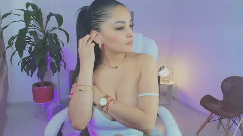 Julieta92  online show from 24, 4, 2026