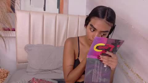 Snapshot of julieta_aguilar chatting on 9, 5, 2026 Juli online show from 9, 5, 2026