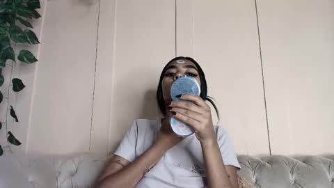 Snapshot of julieta_aguilar chatting on 12, 5, 2026 Juli online show from 12, 5, 2026