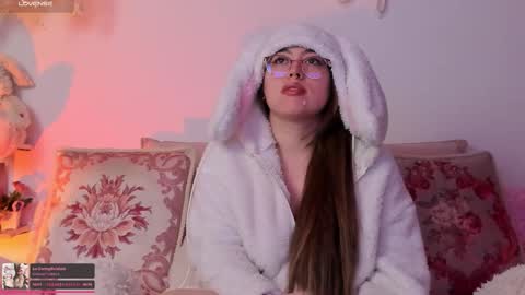 Snapshot of julieta_cooper20 chatting on 13, 9, 2025 Juli online show from 13, 9, 2025