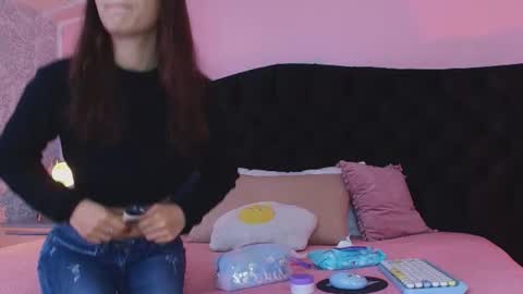 Snapshot of julieta_cortes__ chatting on 10, 6, 2026 Julieta online show from 10, 6, 2026