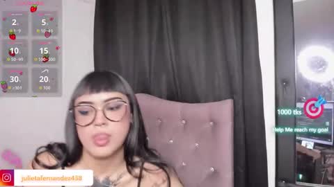 Julieta Fernandez online show from 23, 10, 2025