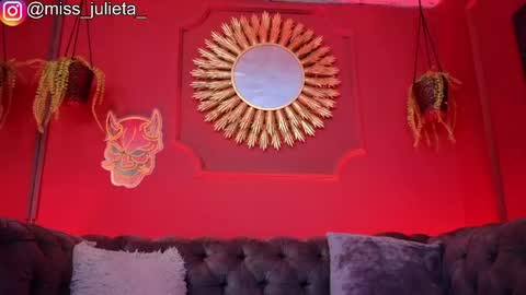  Julieta  online show from 9, 6, 2026