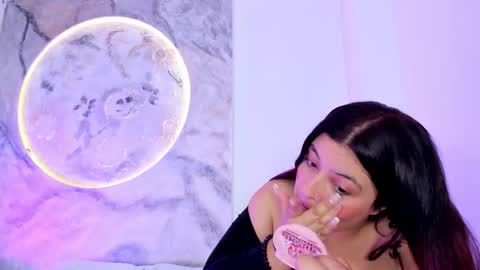 julietakane online show from 11, 3, 2026