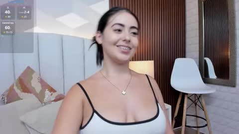 Julieta Santos online show from 12, 11, 2025