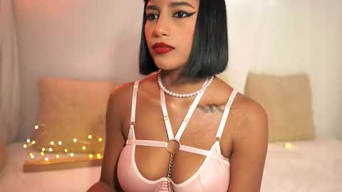 Snapshot of julietawinona chatting on 4, 12, 2025 julietawinona online show from 4, 12, 2025