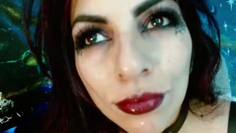    online show from 17, 7, 2026
